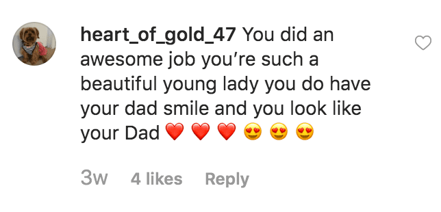 Un commentaire de fan selon lequel Ella Travolta ressemble à son père, John Travolta | Source: instagram.com/ella.travolta