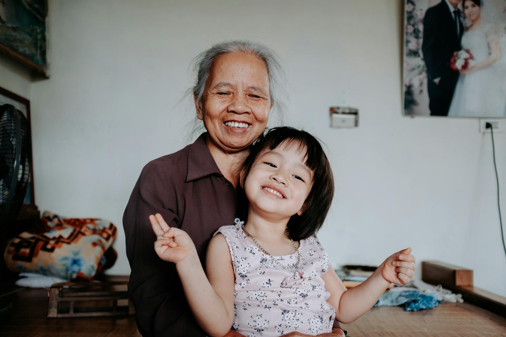 A little girl with her grandmother | Source: Pexels
