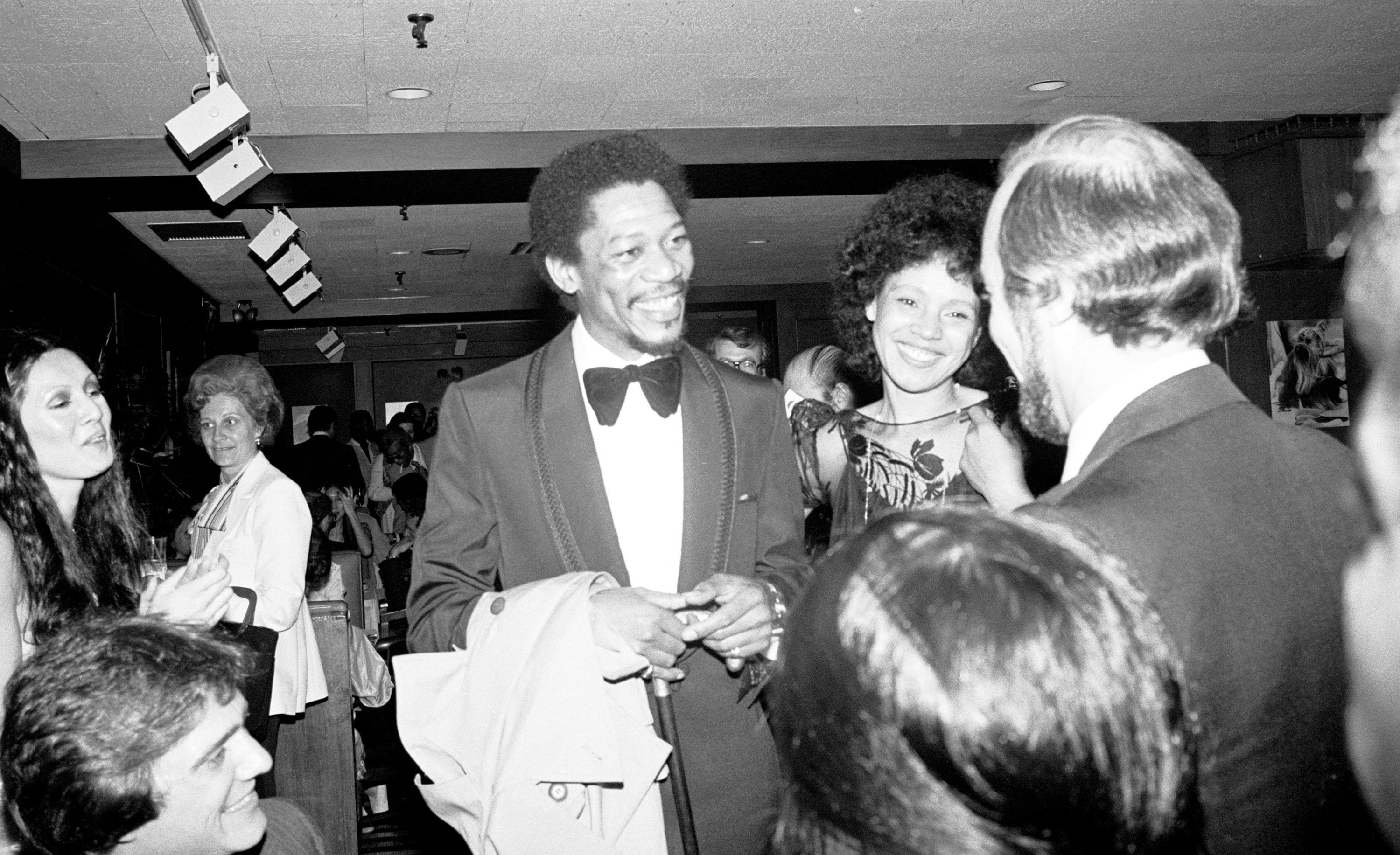 Morgan Freeman and wife, Jeanette Adair Bradshaw, on April 12, 1978, in New York | Source: Getty Images 