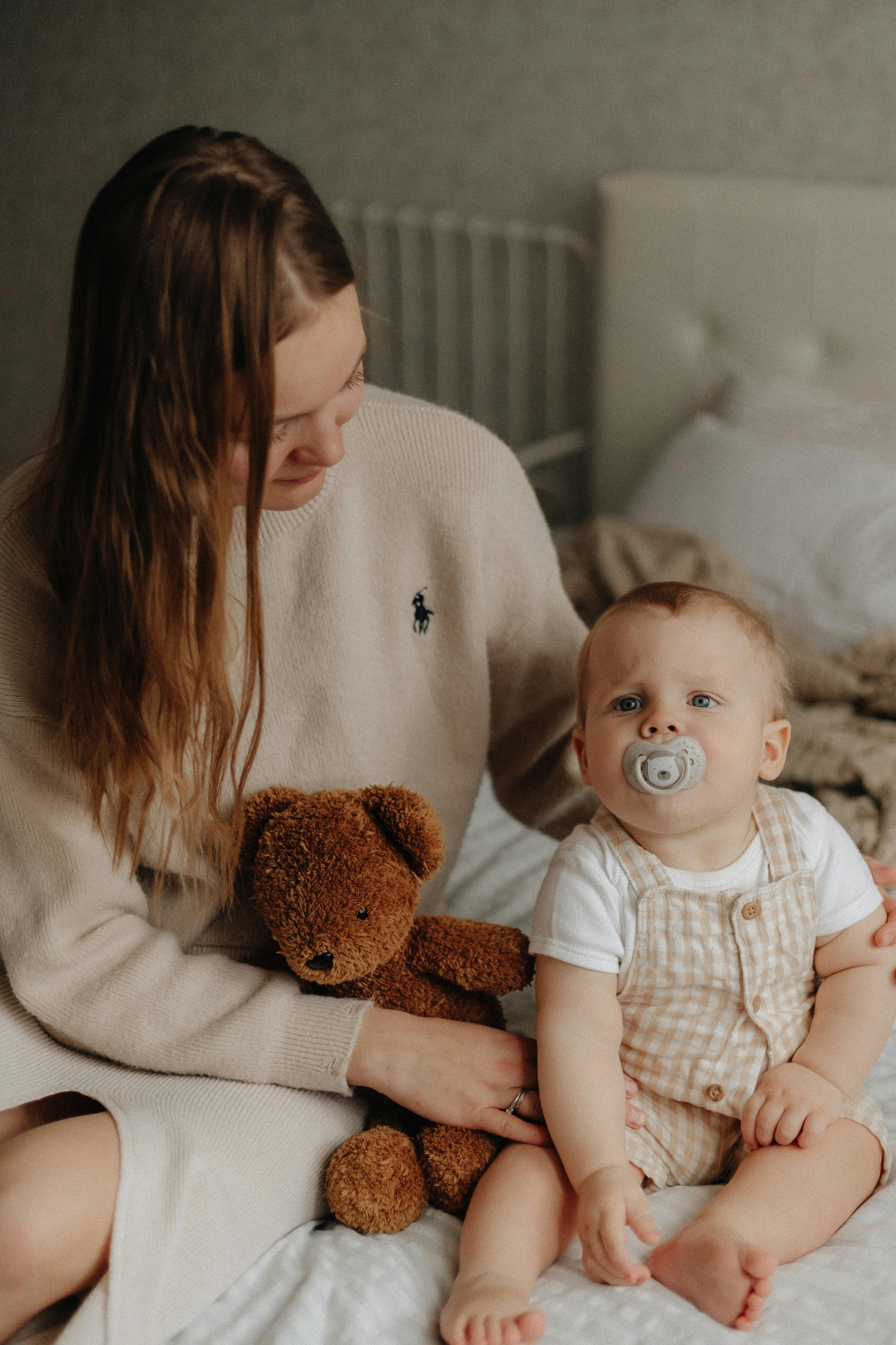 A woman with her baby | Source: Pexels