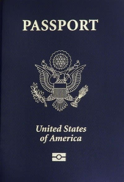 A regular Unites States passport | Photo: Wikimedia Commons