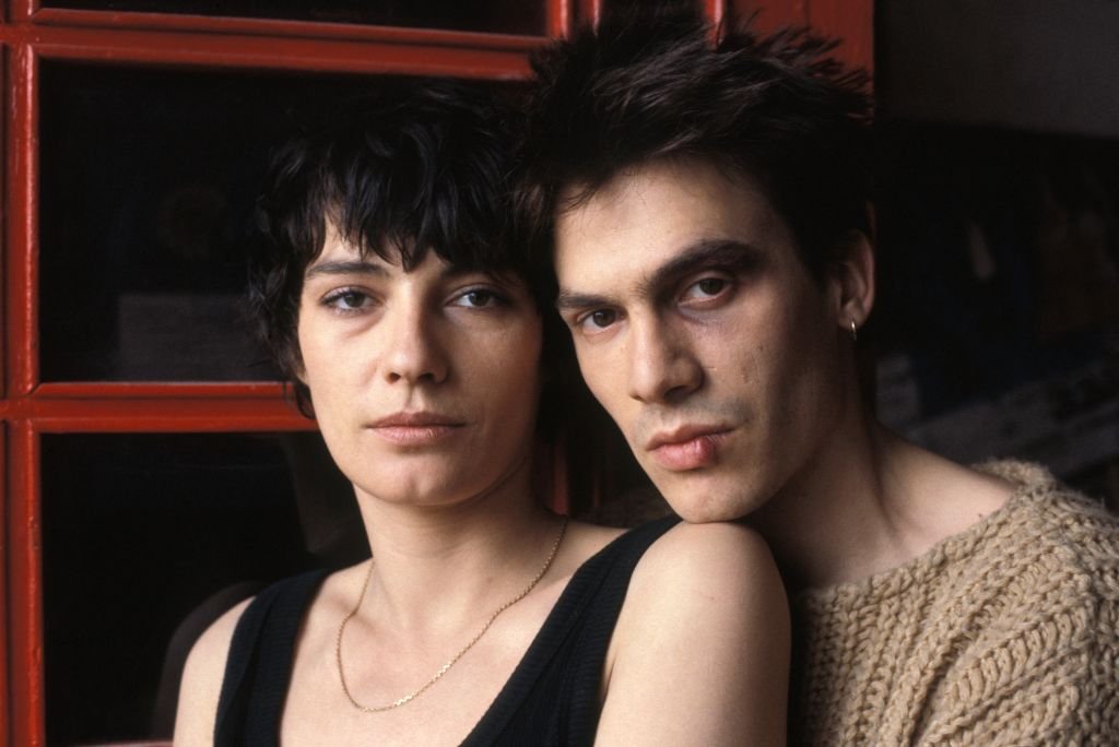 Florent Pagny et Patricia Millardet lors du tournage du film 'Blessure' realise par Michel Gerard le 28 mars 1985 en France. | Photo : Getty Images