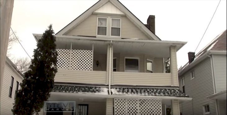 Steve Harvey's childhood home. | Source: YouTube/Steve TV Show
