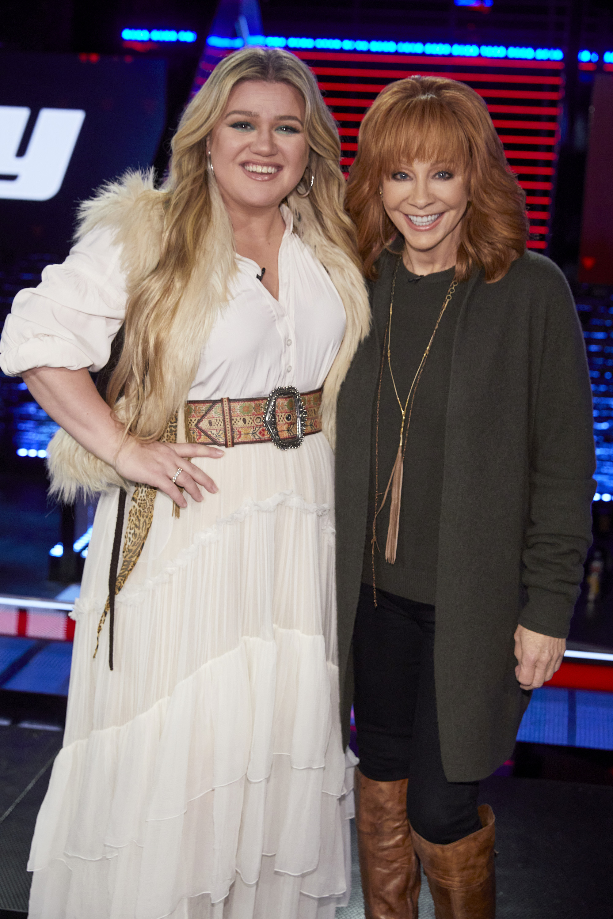 Kelly Clarkson and Reba McEntire on "The Voice," season 23 on February 2, 2023 | Source: Getty Images