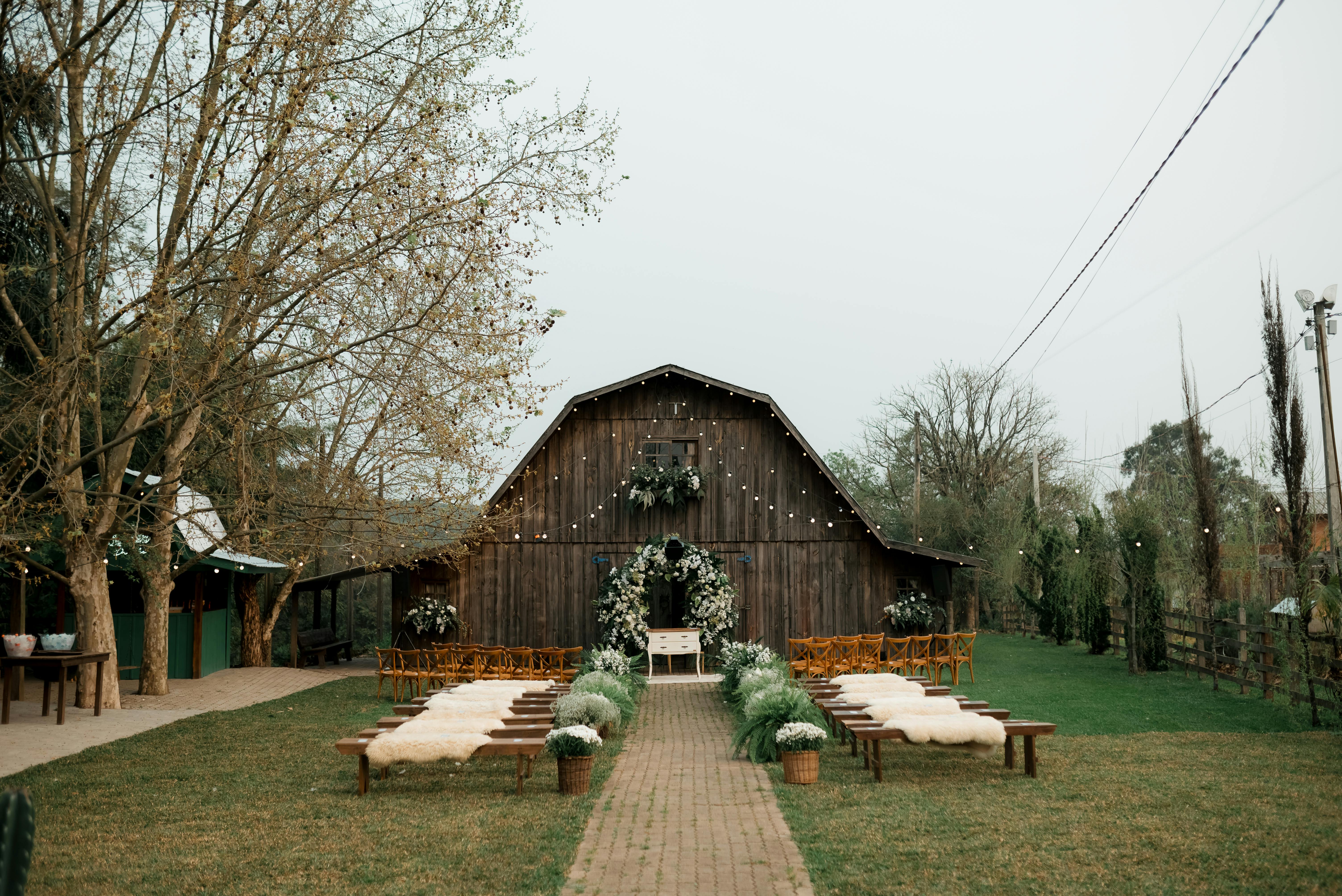 A venue decorated for a wedding | Source: Pexels