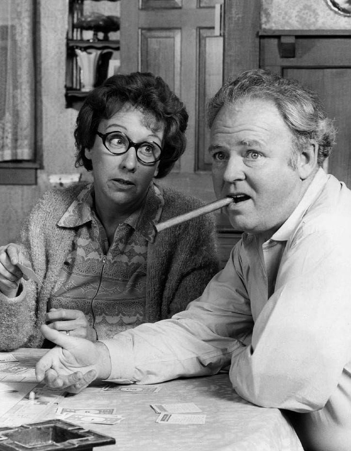 Jean Stapleton and Carroll O'Connor as Edith and Archie Bunker in "All In the Family" | Photo: Wikimedia Commons Images