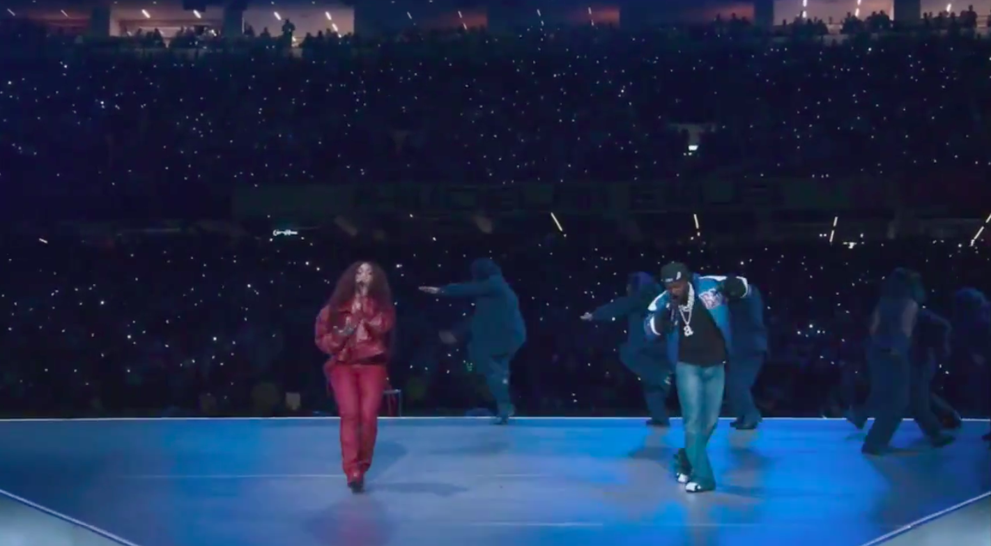 SZA and Kendrick Lamar performing "luther" during the Super Bowl Halftime show. | Source: X/@THR