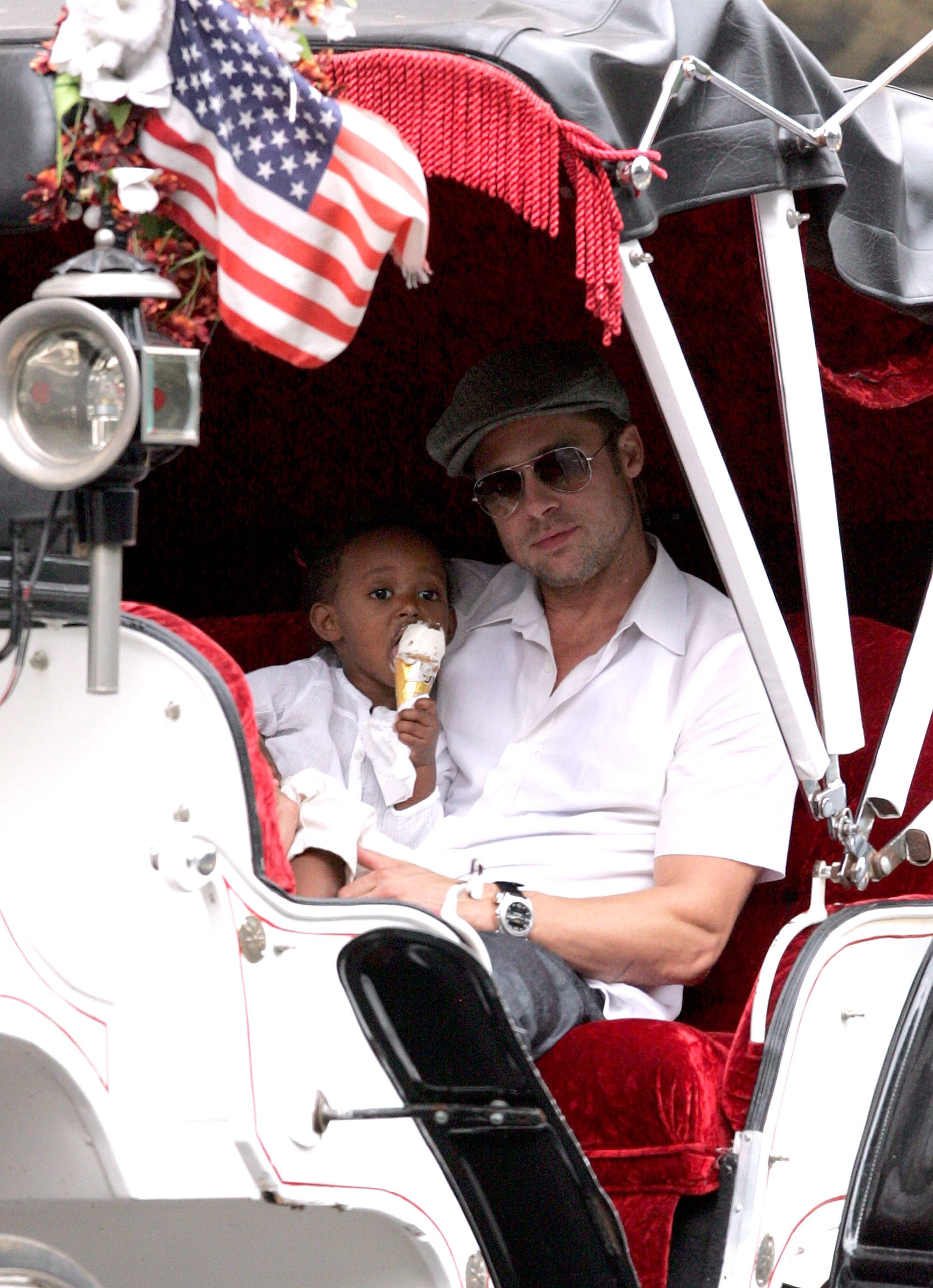 Brad Pitt with his daughter Zahara in New York 2007. | Source: Getty Images