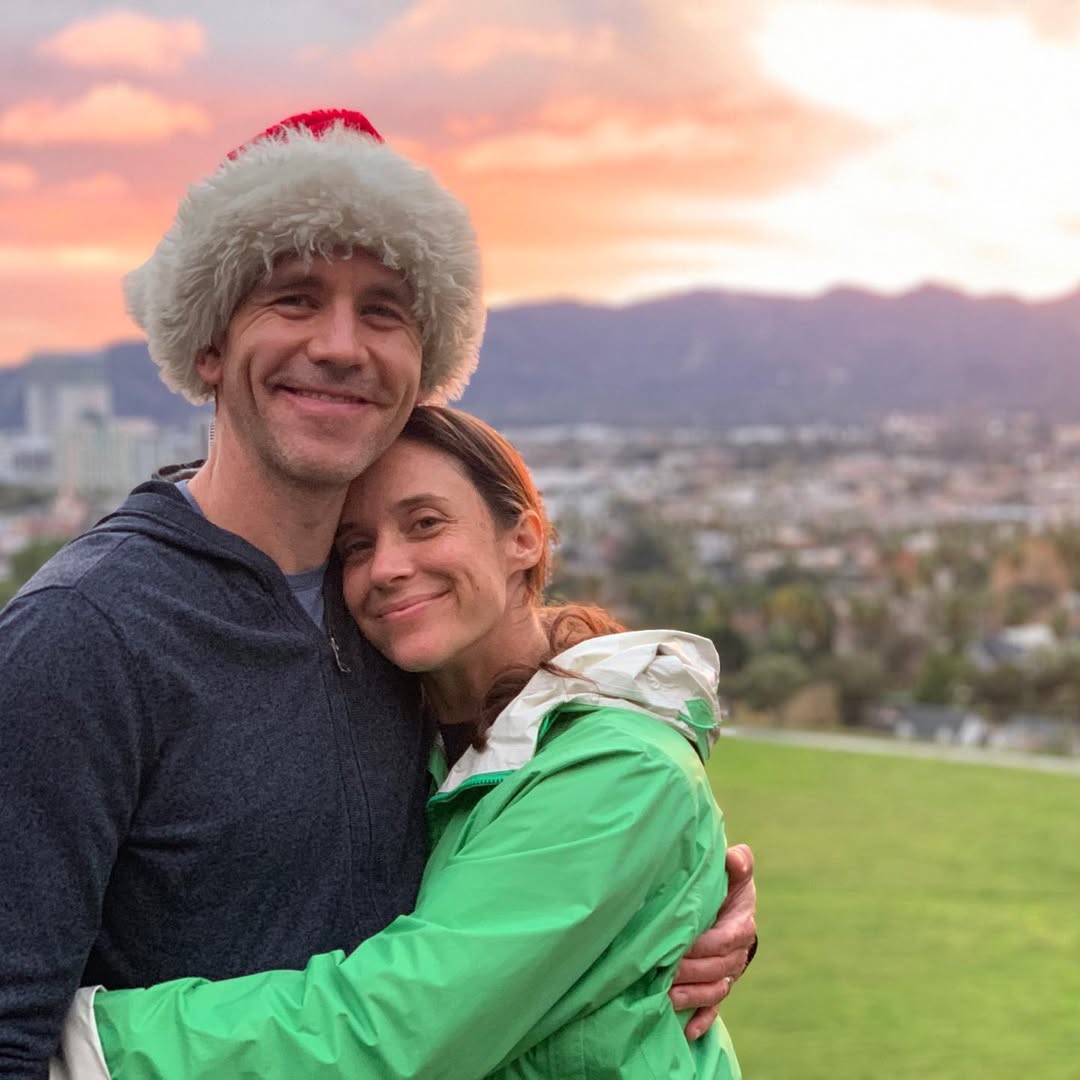 Brian and Kelly Dietzen from a post dated December 25, 2019. | Source: Instagram/briankdietzen