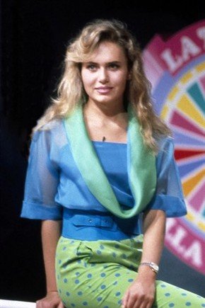 Ylenia Carrisi en una foto durante el período en que era colaboradora de ‘La rueda de la fortuna’ 1989-1990. | Foto: Wikipedia
