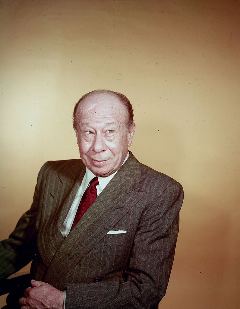 Late American Actor Bert Lahr posed for a portrait while corporately dressed on January 01, 1955 | Photo: Getty Images