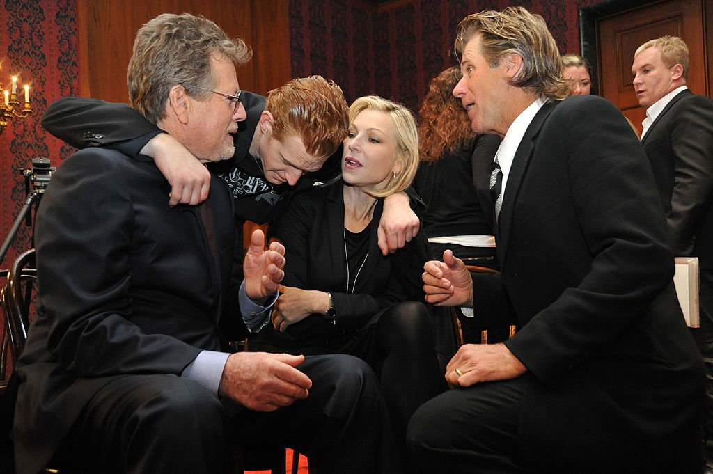 Ryan O'Neal, Redmond, Tatum, and Nels Van Patten at a ceremony where late actress Farah Fawcett was enshrined in the Smithsonian Institution's National Museum on February 2, 2011, in Washington | Photo: Getty Images