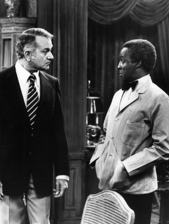 Robert Mandan (Chester Tate) and Robert Guillaume (Benson) from the television program "SOAP." | Source: Wikimedia Commons
