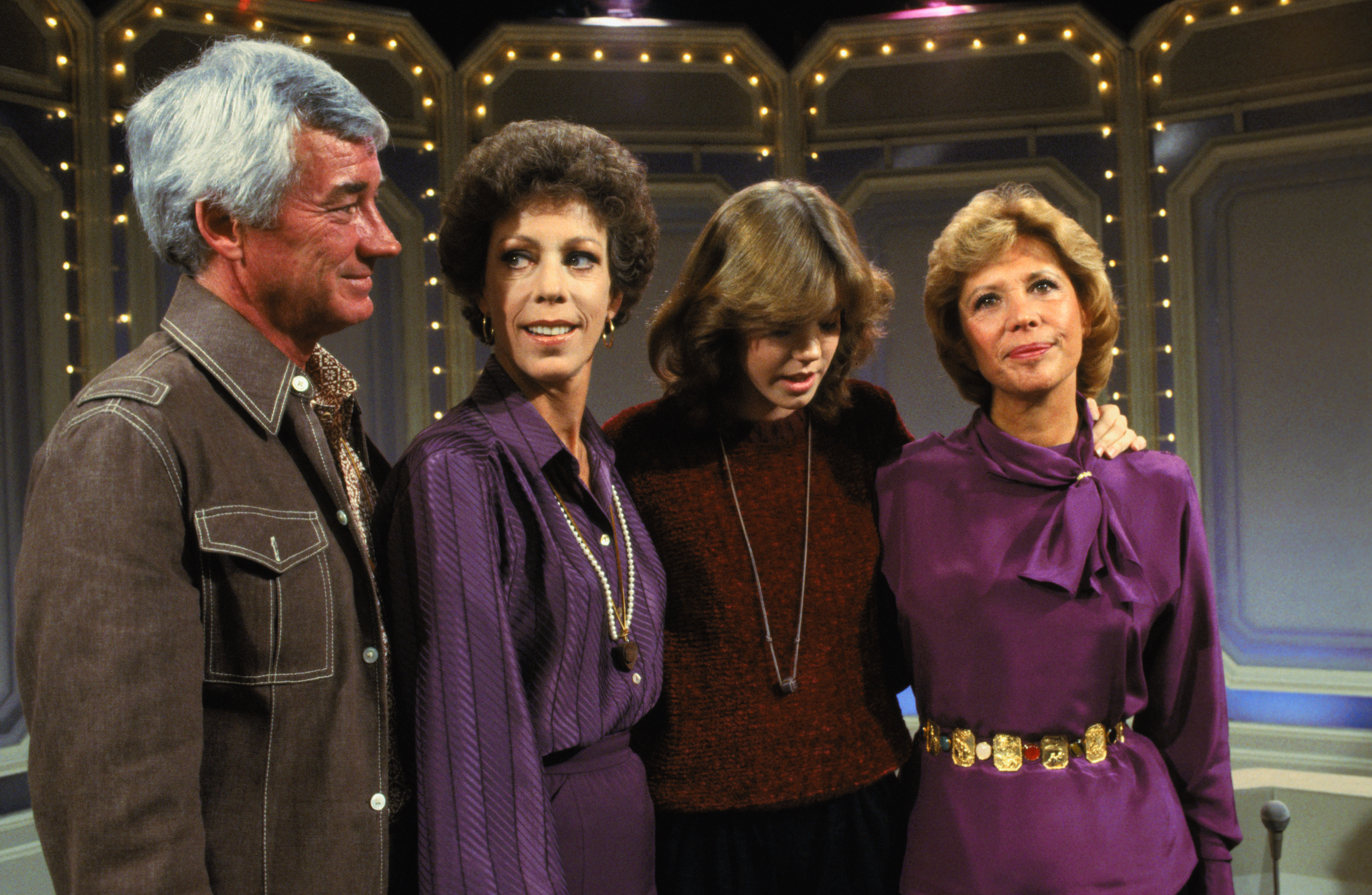 Carol Burnett, Joe Hamilton, Carrie Hamilton and Dinah Shore on "Dinah! and Friends" in 1979 | Source: Getty Images