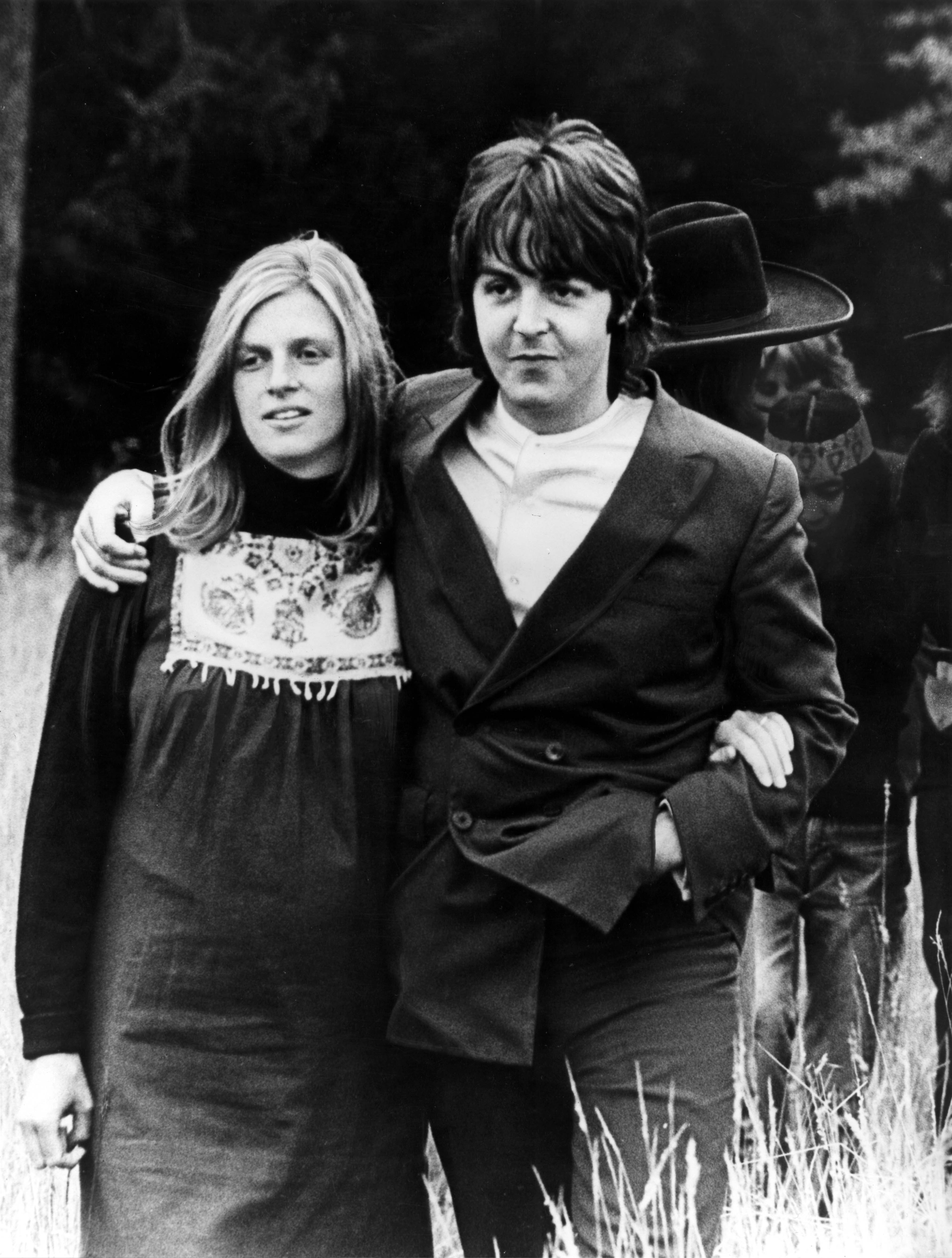 Paul McCartney posing with Linda McCartney a week before the birth of their daughter, Mary | Source: Getty Images