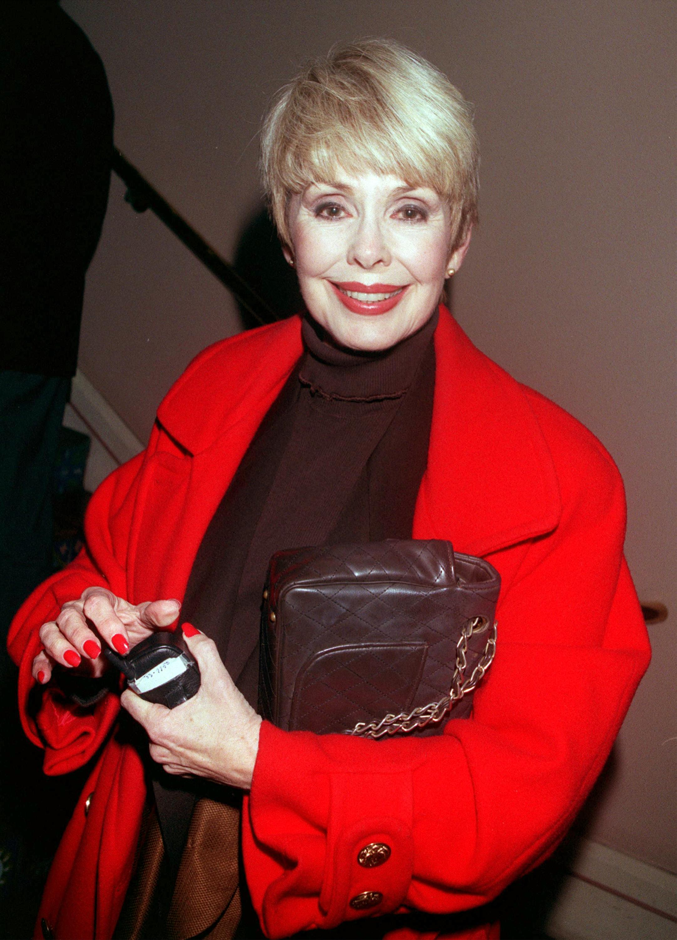 Neile Adams in Hollywood 2001. | Source: Getty Images