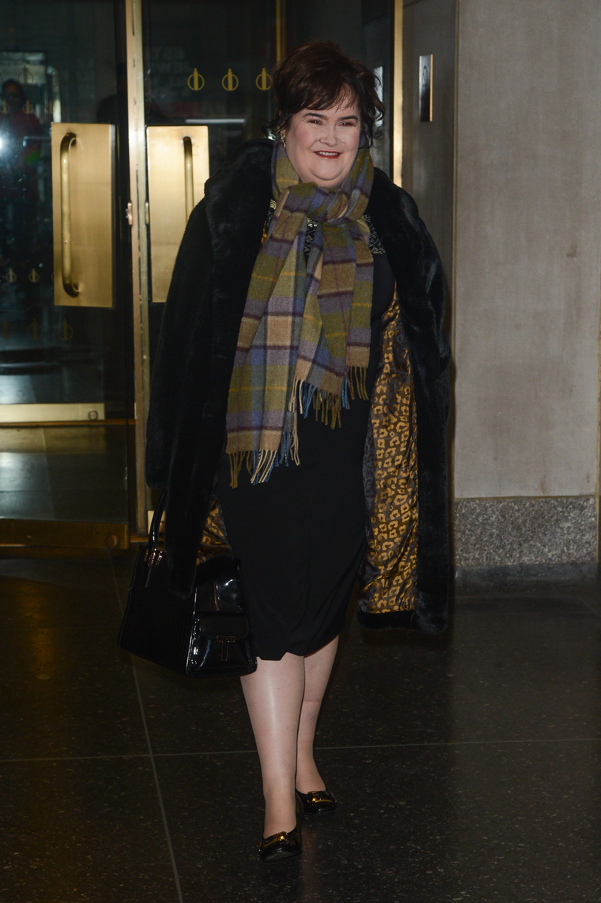 Susan Boyle leaves the "Today Show" taping on December 3, 2013 in New York City | Source: Getty Images