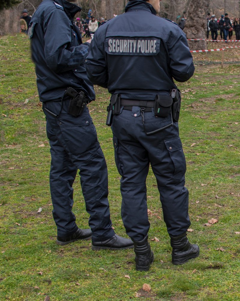 Police on a crime scene. | Source: Shutterstock