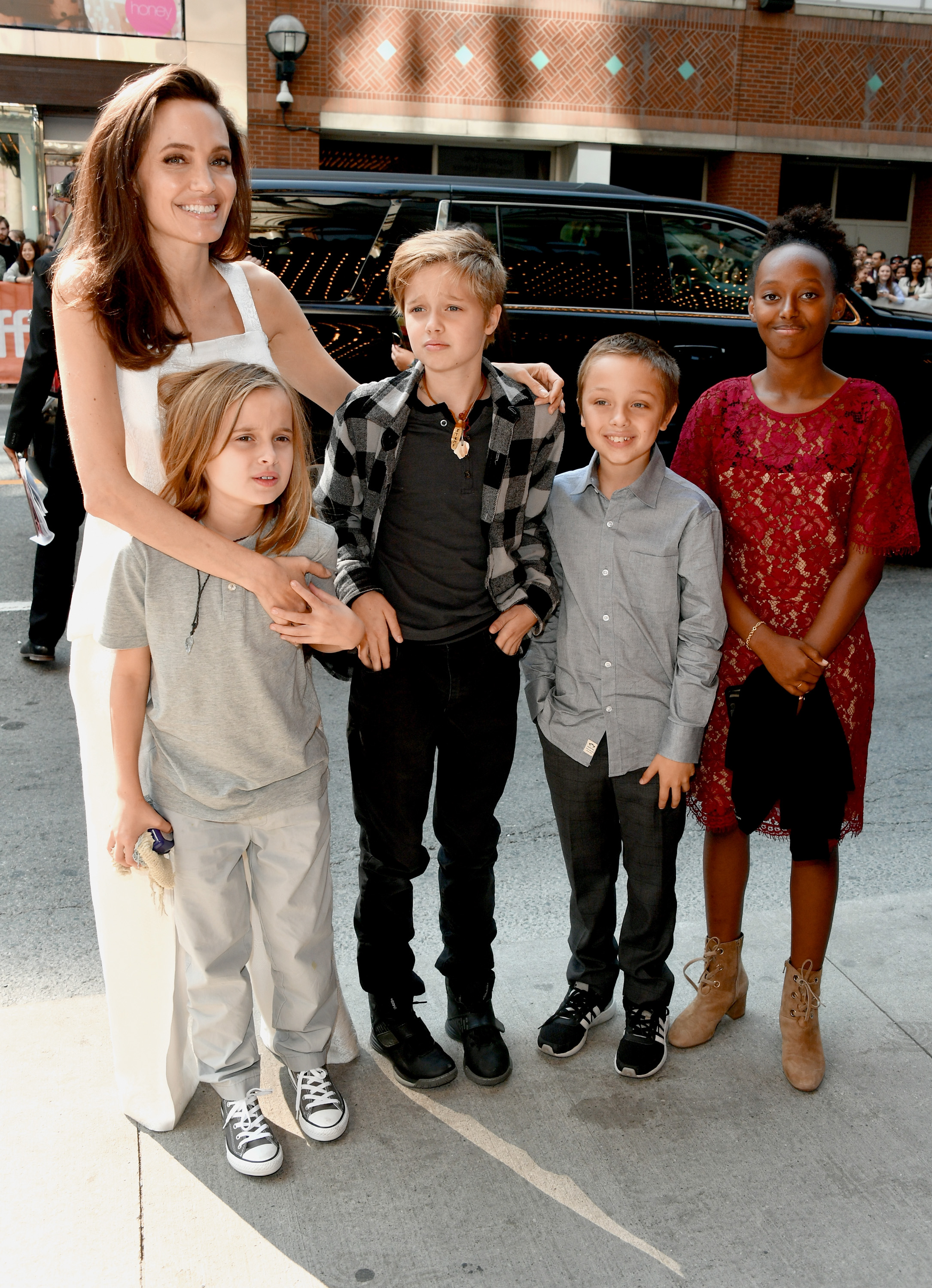 Angelina Jolie with her children Vivienne, Shiloh,  Knox, and Zahara in Canada in 2017. | Source: Getty Images