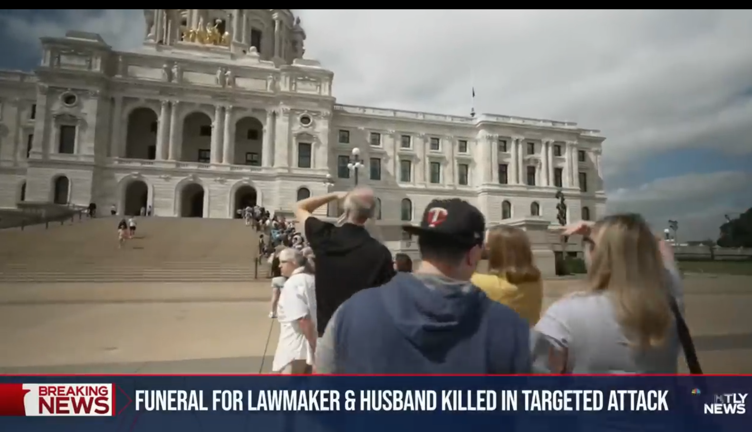 A line of people waiting outside the Capitol to pay their respects to the late Melissa Hortman, from a video dated June 29, 2025 | Source: YouTube/nbcnews