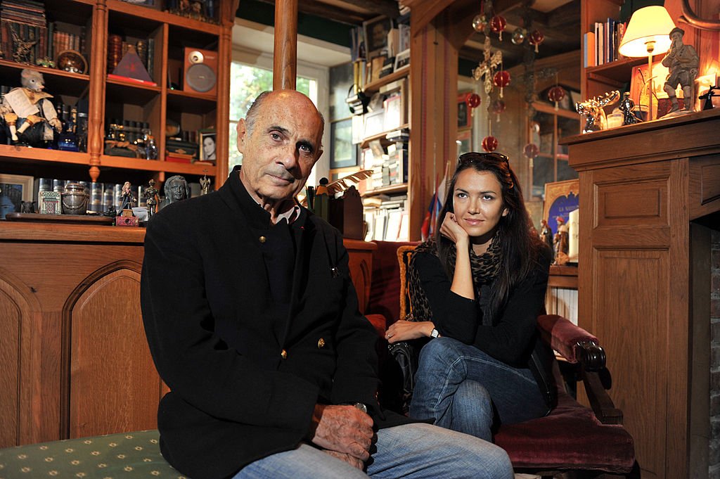 Guy Marchand et sa femme Adelina Khamaganova  | Photo : Getty Images