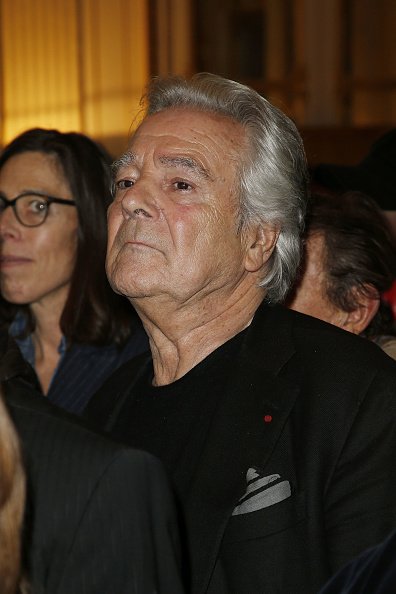L'acteur Pierre Arditi assiste à la Cérémonie de l'acteur Hugues Quester, à Paris, France. | Photo : Getty Images