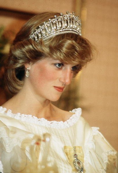 Diana, Princess of Wales wearing a tiara in New Zealand during April of 1983 | Photo: Getty Images