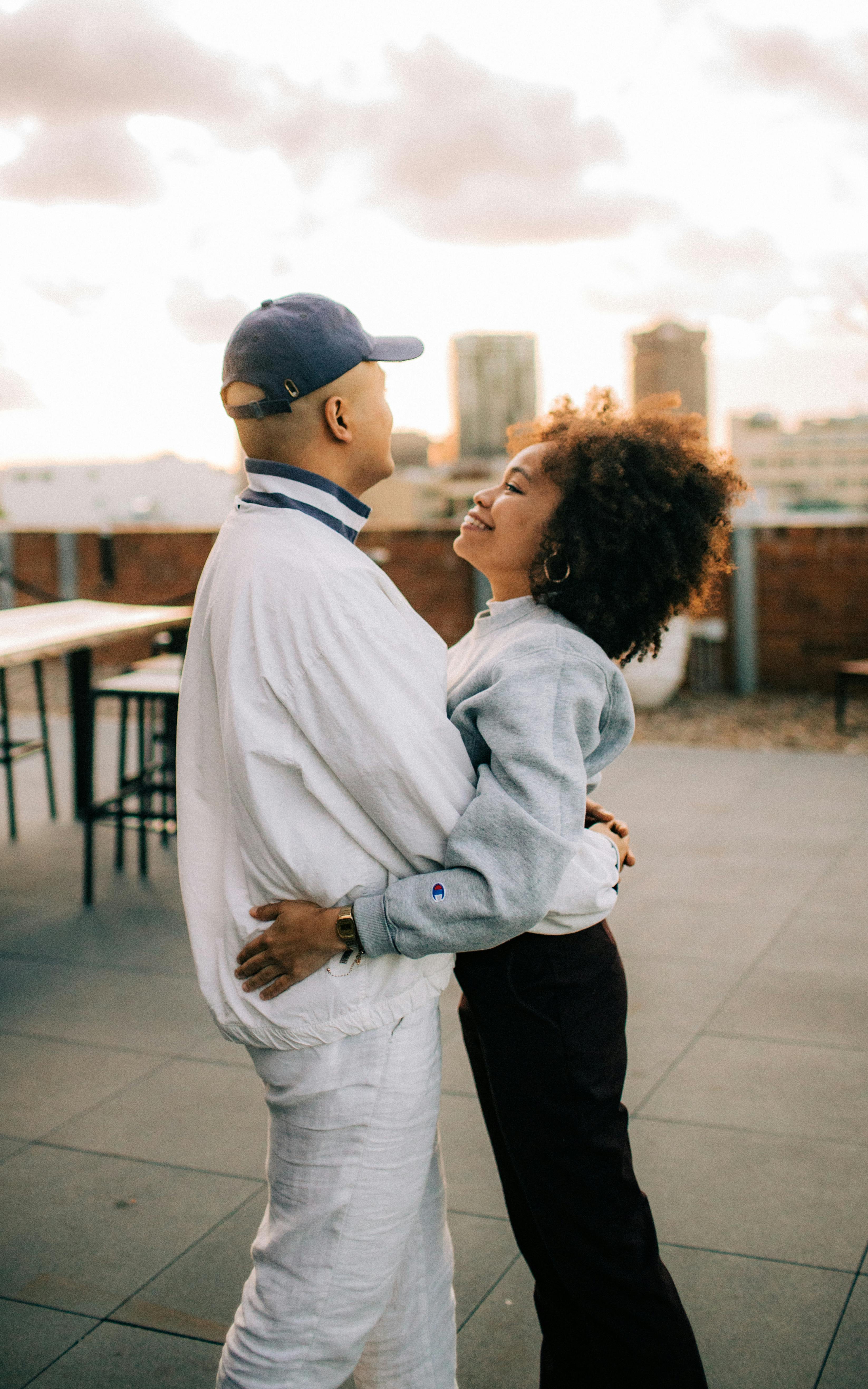 A happy couple | Source: Pexels