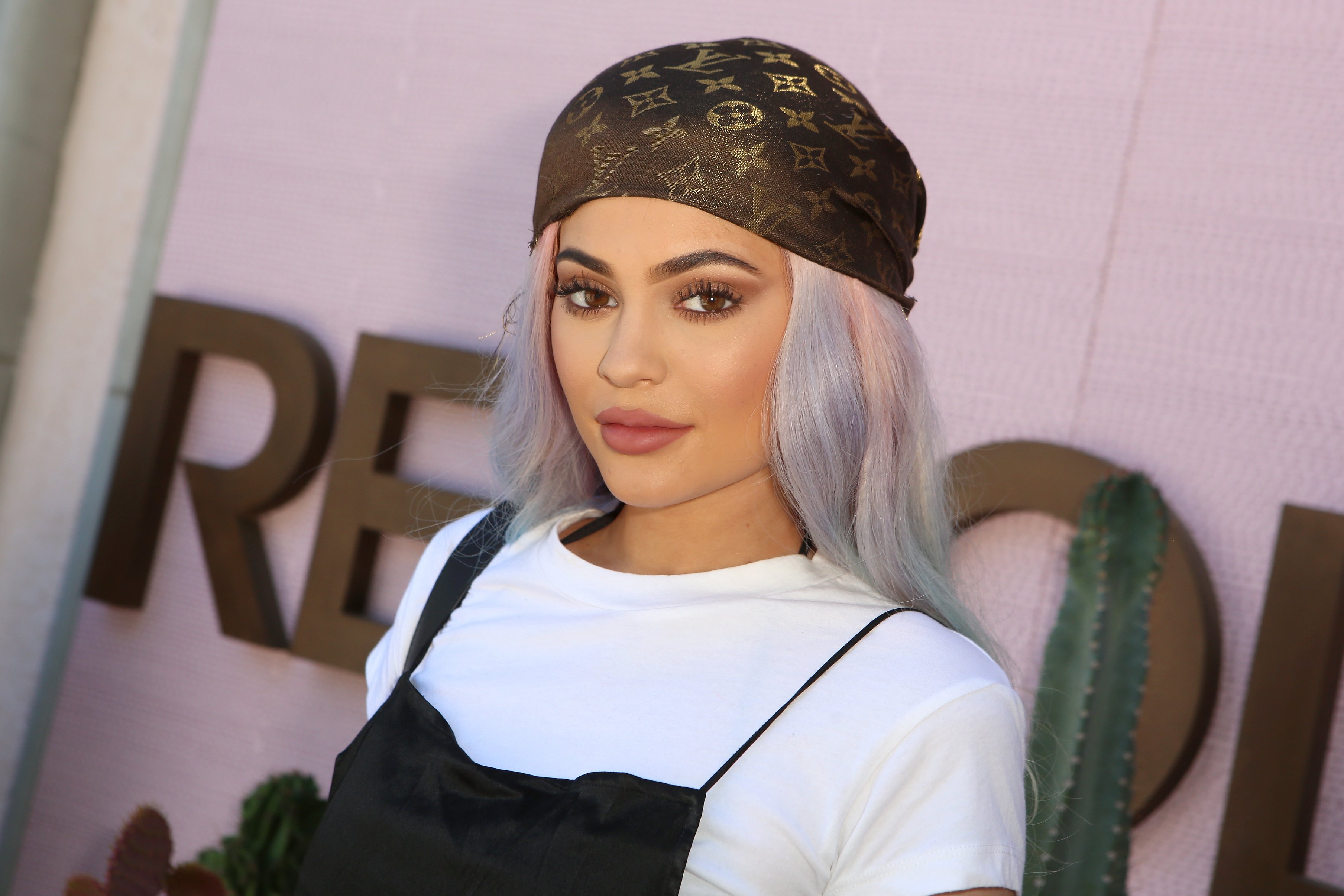  Kylie Jenner at the REVOLVE Desert House on April 17, 2016 in Thermal, California. | Source: Getty Images