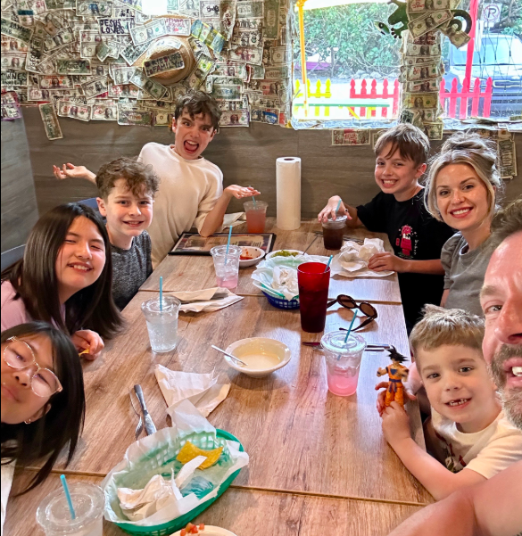 Amanda "Mandy" Karolkiewicz wrote candidly about feeling overwhelmed while raising six children, saying she was often "on the brink." Despite those pressures, she also shared warm family moments online that gave little indication of the tragedy ahead. | Source: TikTok/@mandykarolk