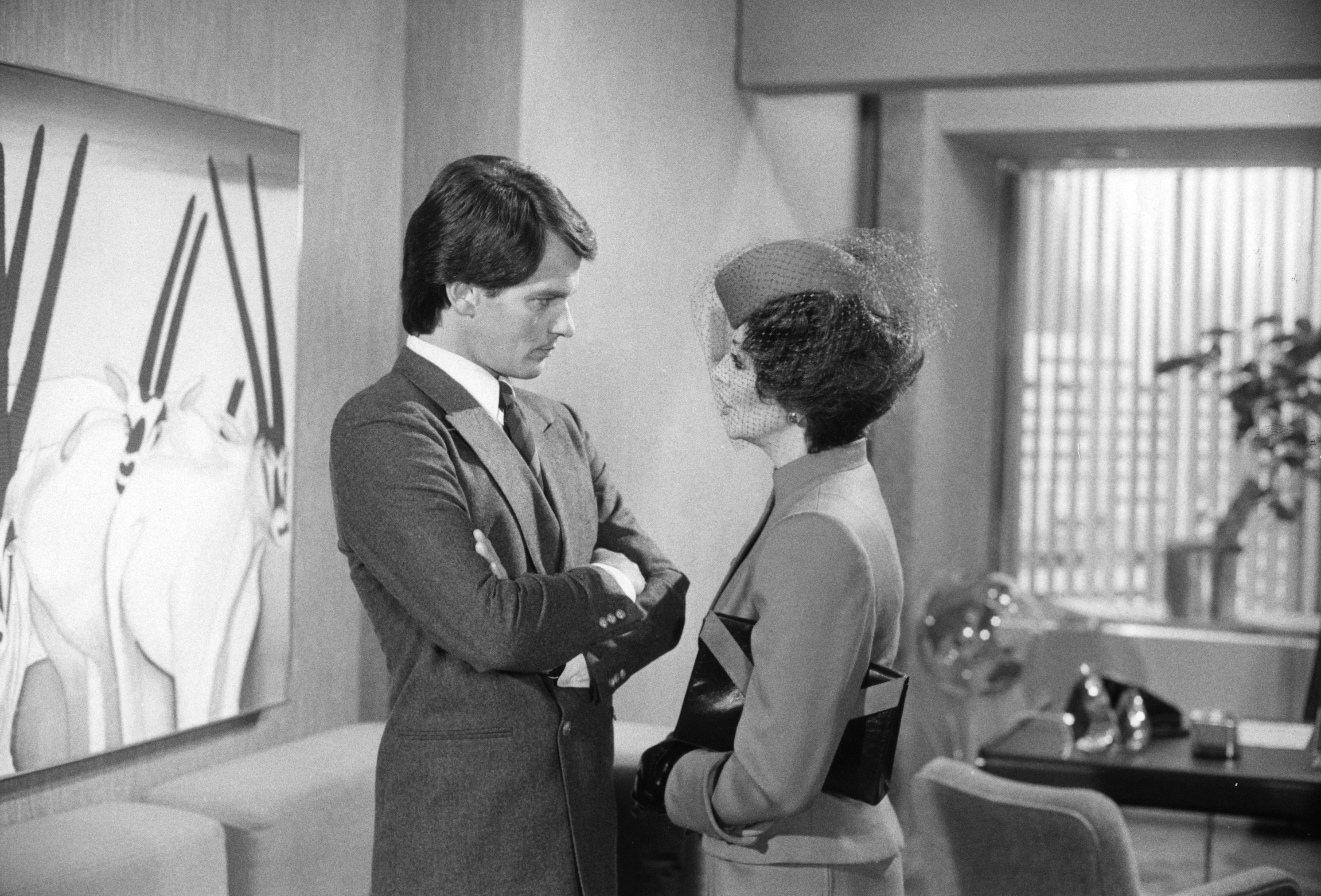 Gordon Thomson and Joan Collins on an episode of "Dynasty" in an undated image | Source: Getty Images