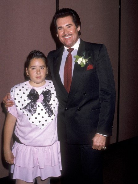 Wayne Newton and Erin Newton at Bonaventure Hotel in Los Angeles, California on June 6, 1989 | Photo: Getty Images