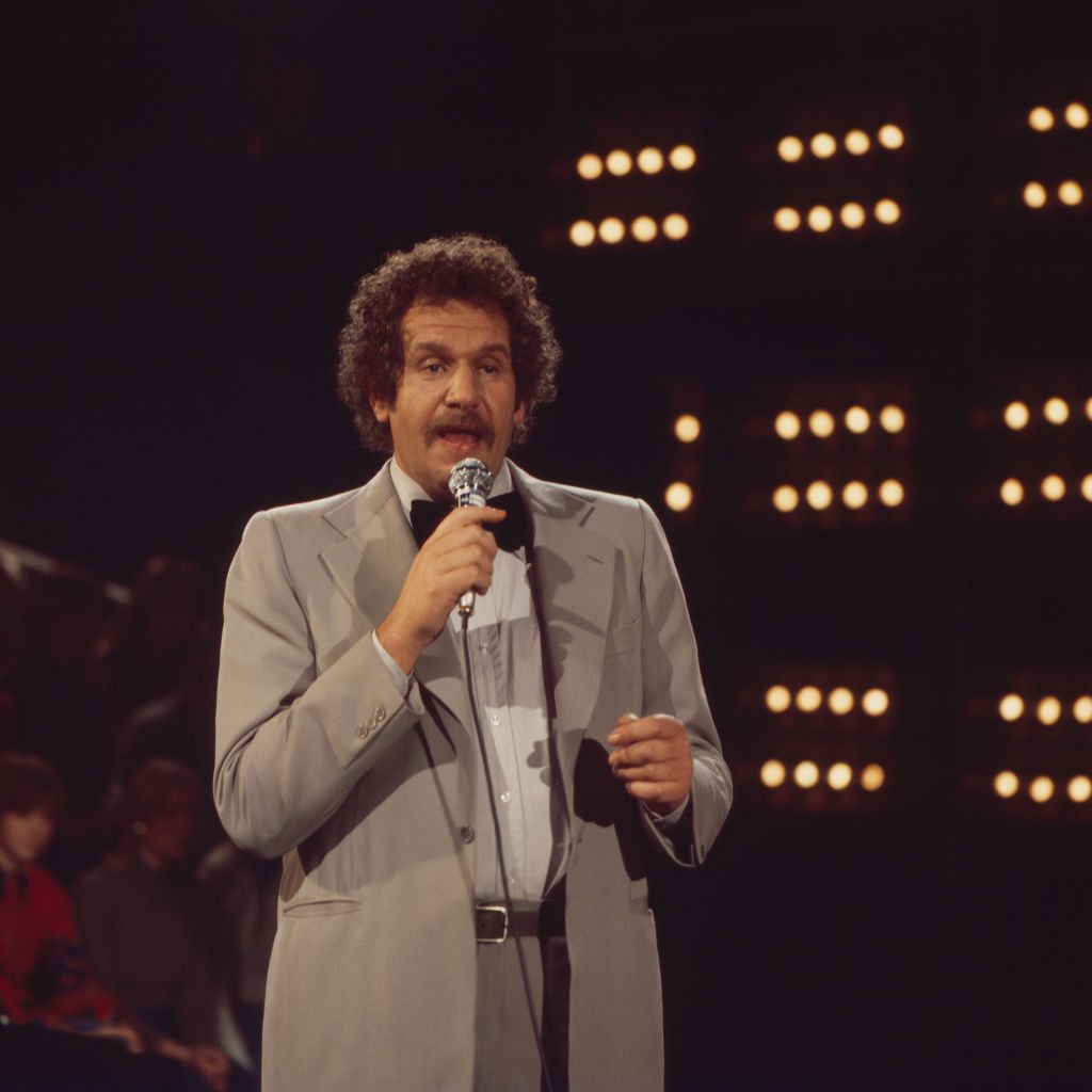 Mort Shuman, chanteur et compositeur américain, Allemagne 1979. | Photo : Getty Images Mort Shuman, chanteur et compositeur américain, Allemagne 1979. | Photo : Getty Images