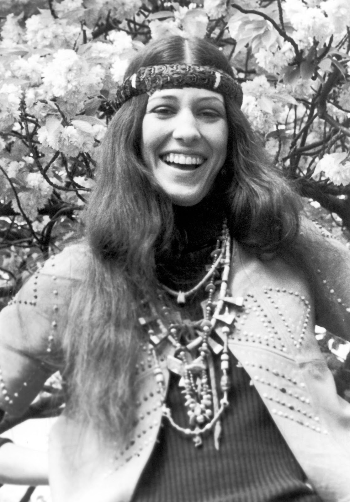 Rita Coolidge photographed in Regents Park in London, England, on May 5, 1971. | Source: Getty Images