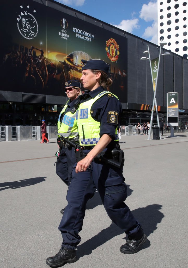 Des policiers suédois. | Photo : Getty Images