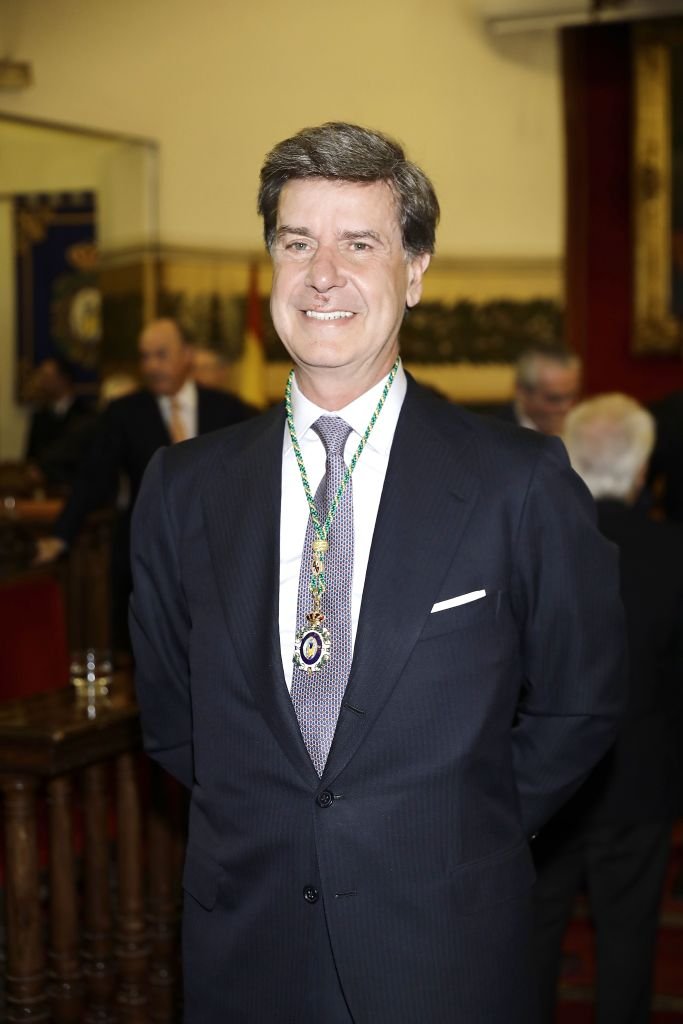 Cayetano Martínez de Irujo recibe la Medalla de Honor de la Real Academia Nacional de Medicina el 26 de febrero de 2020 en Madrid, España. | Foto: Getty Images Cayetano Martínez de Irujo recibe la Medalla de Honor de la Real Academia Nacional de Medicina el 26 de febrero de 2020 en Madrid, España. | Foto: Getty Images