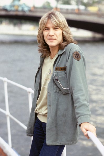 Le chanteur Patrick Juvet, circa 1970 en France. | Photo : Getty Images Le chanteur Patrick Juvet, circa 1970 en France. | Photo : Getty Images