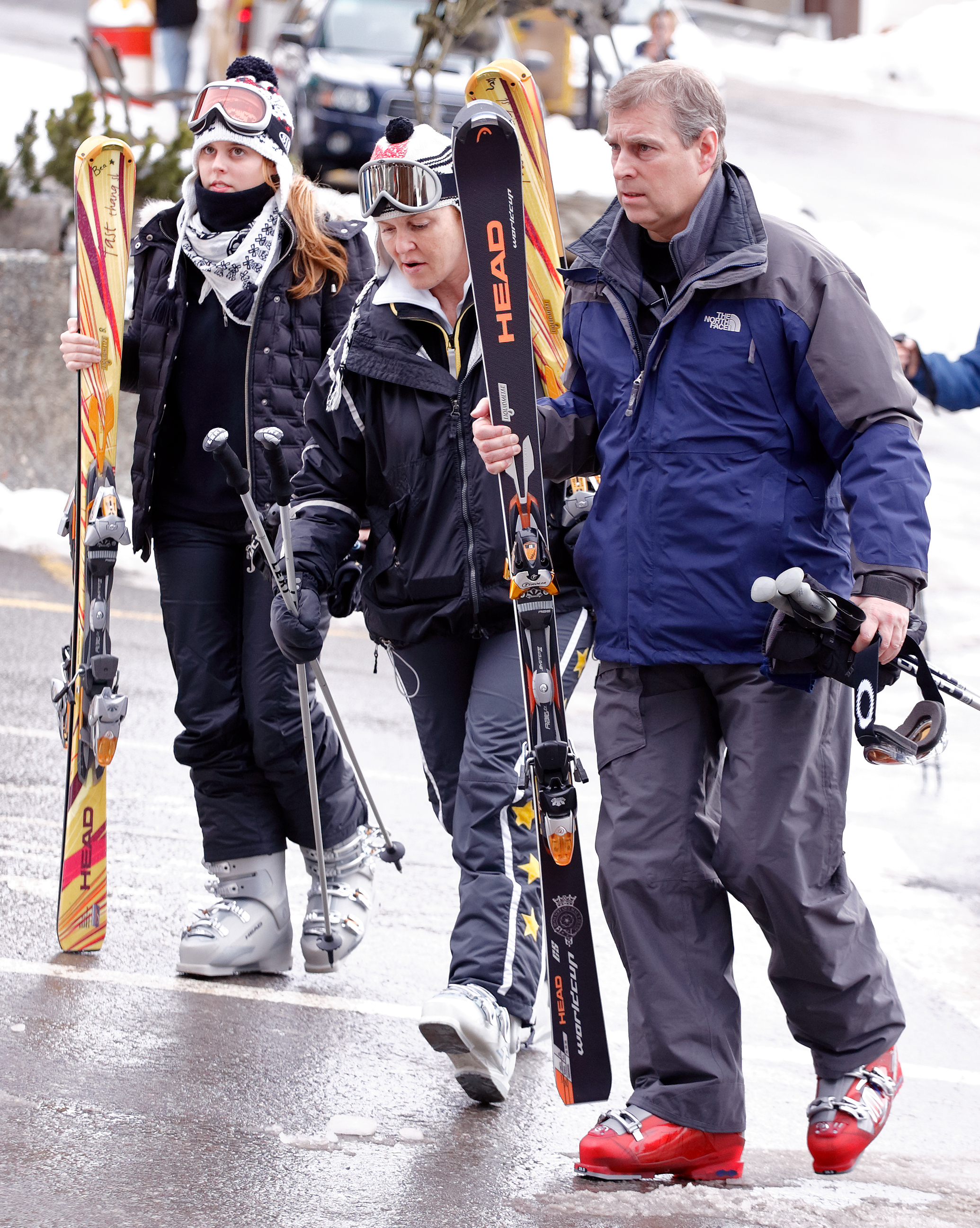 Princess Beatrice, Sarah Ferguson and Prince Andrew spotted on a ski holiday in Verbier, Switzerland on February 14, 2007 | Source: Getty Images