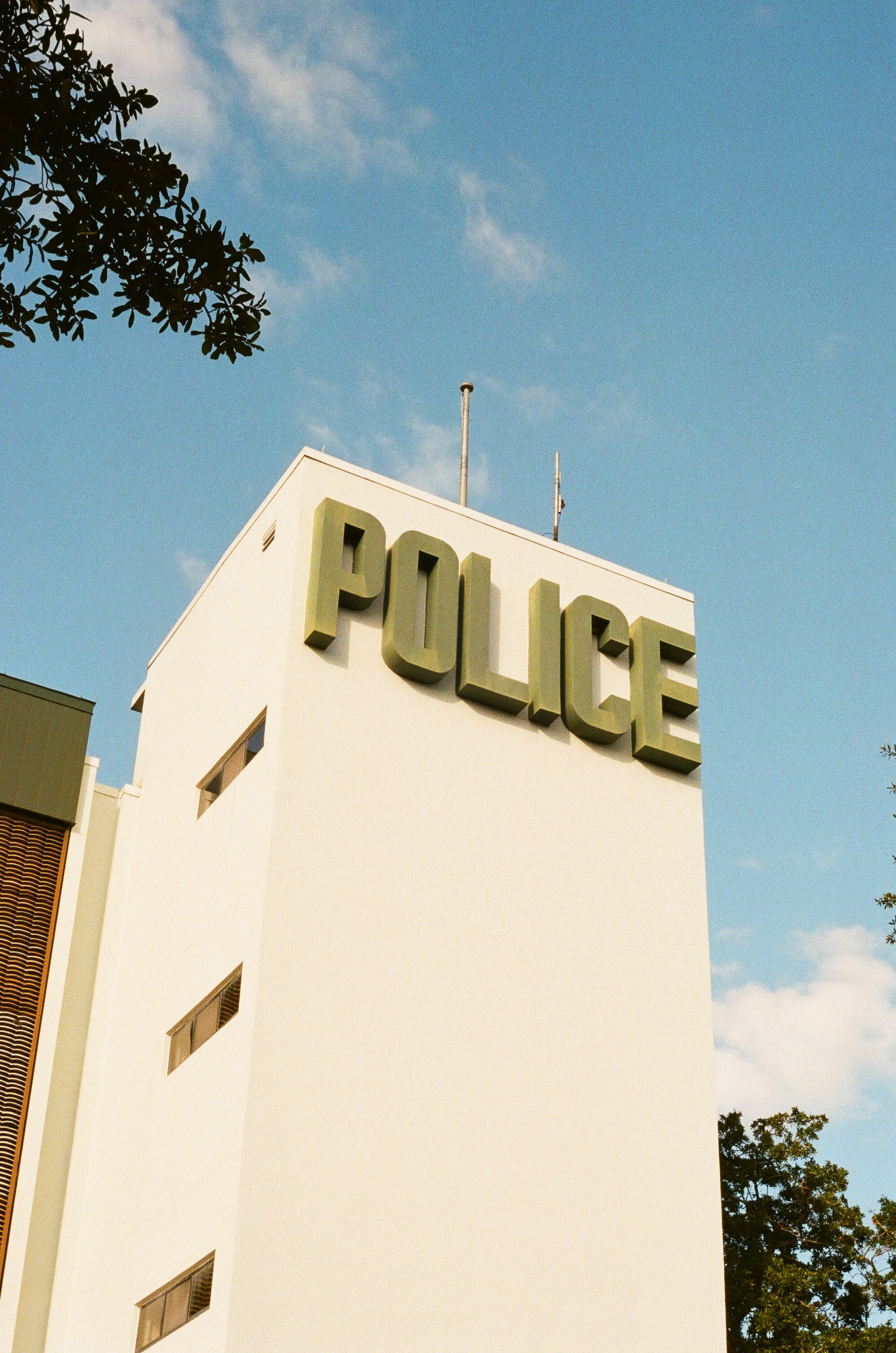 Police building | Photo: Unsplash