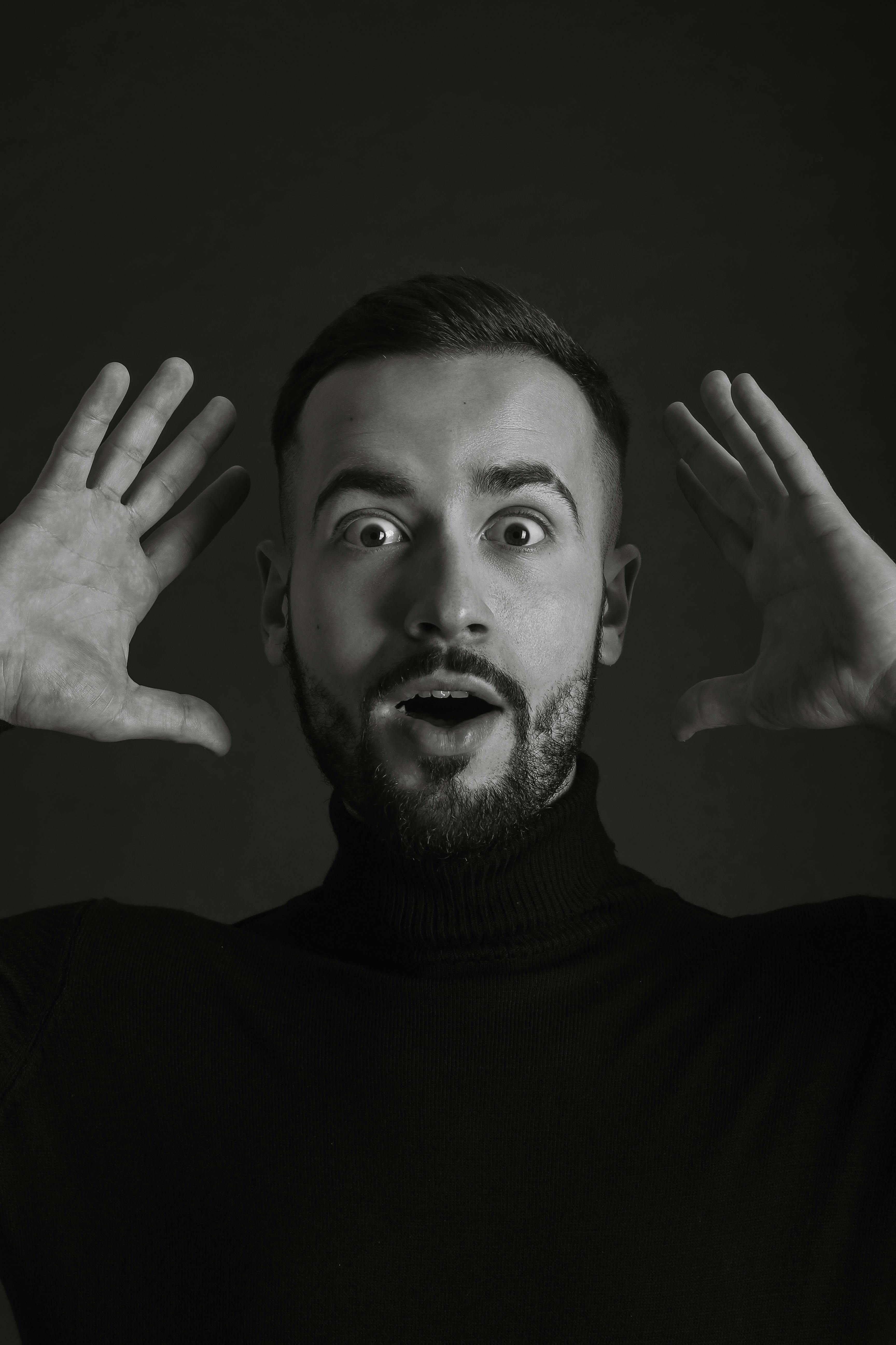 A shocked man | Source: Pexels