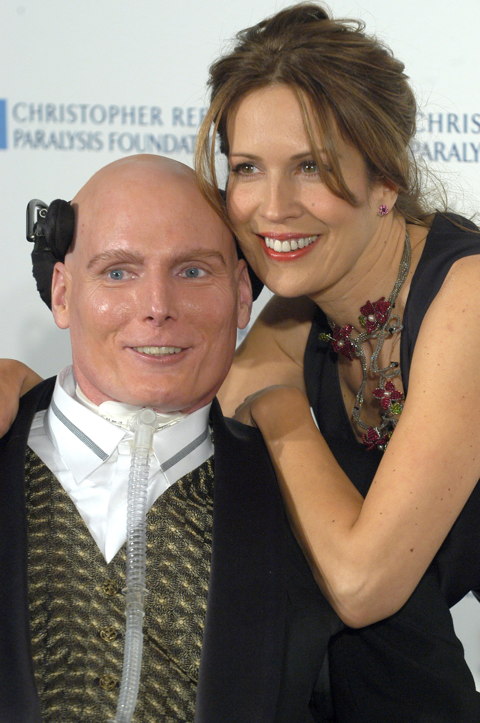 Christopher and Dana Reeve at the 13th Annual A Magical Evening Gala by The Christopher Reeve Paralysis Foundation on November 24, 2003 | Source: Getty Images