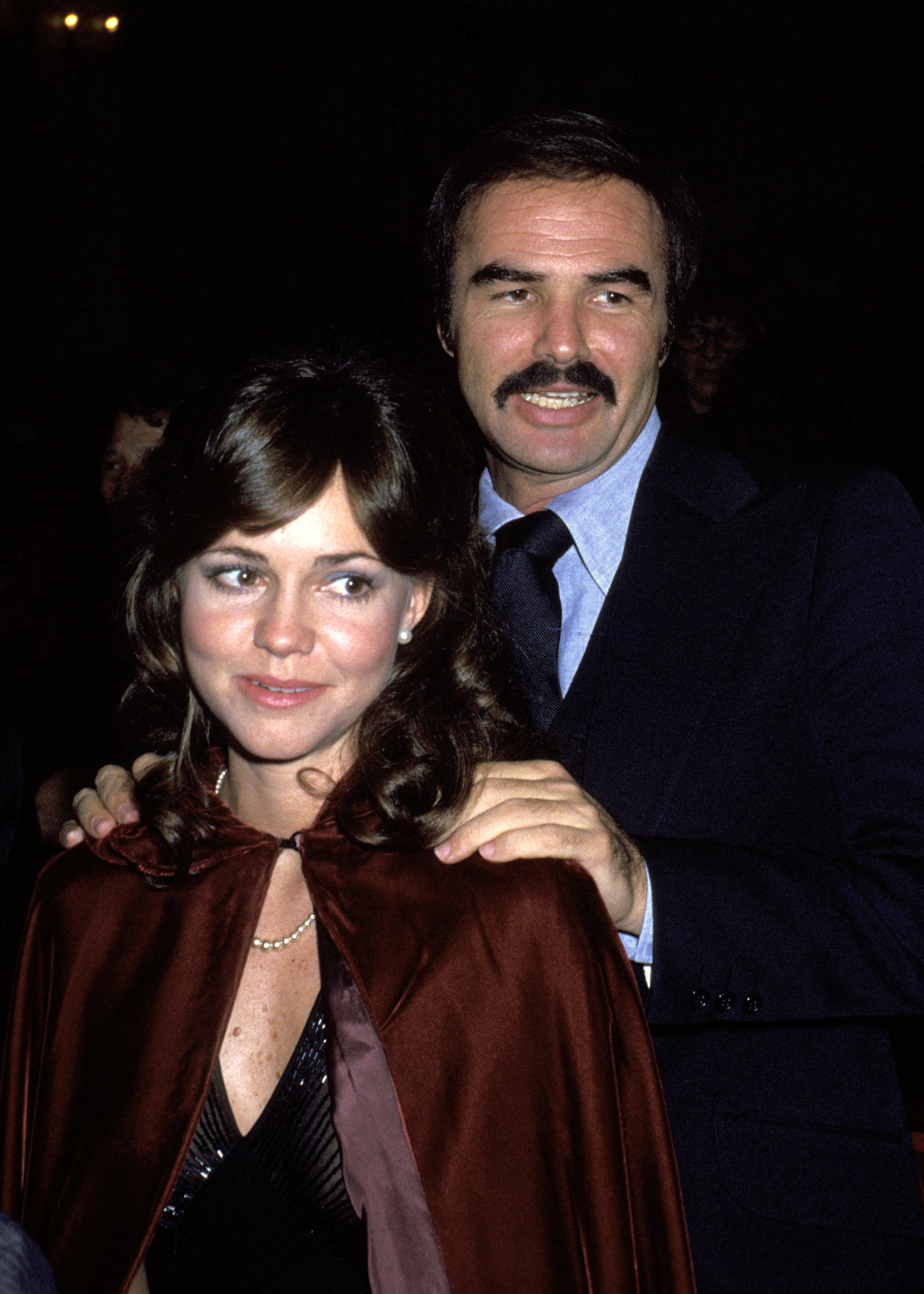Sally Field and Burt Reynolds at the "Golda" gala on November 5, 1977 ┃Source: Getty Images