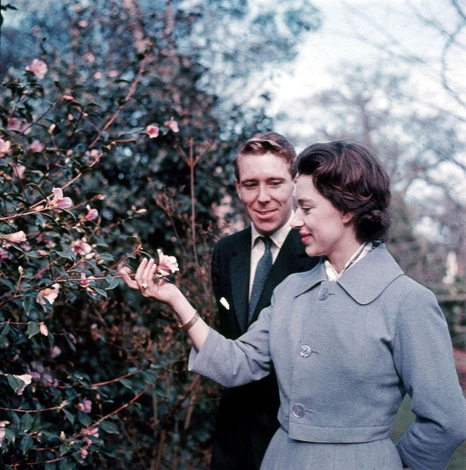 Princess Margaret and Antony Armstrong-Jones in the grounds of Royal Lodge after announcing their engagement. | Source: Getty Images
