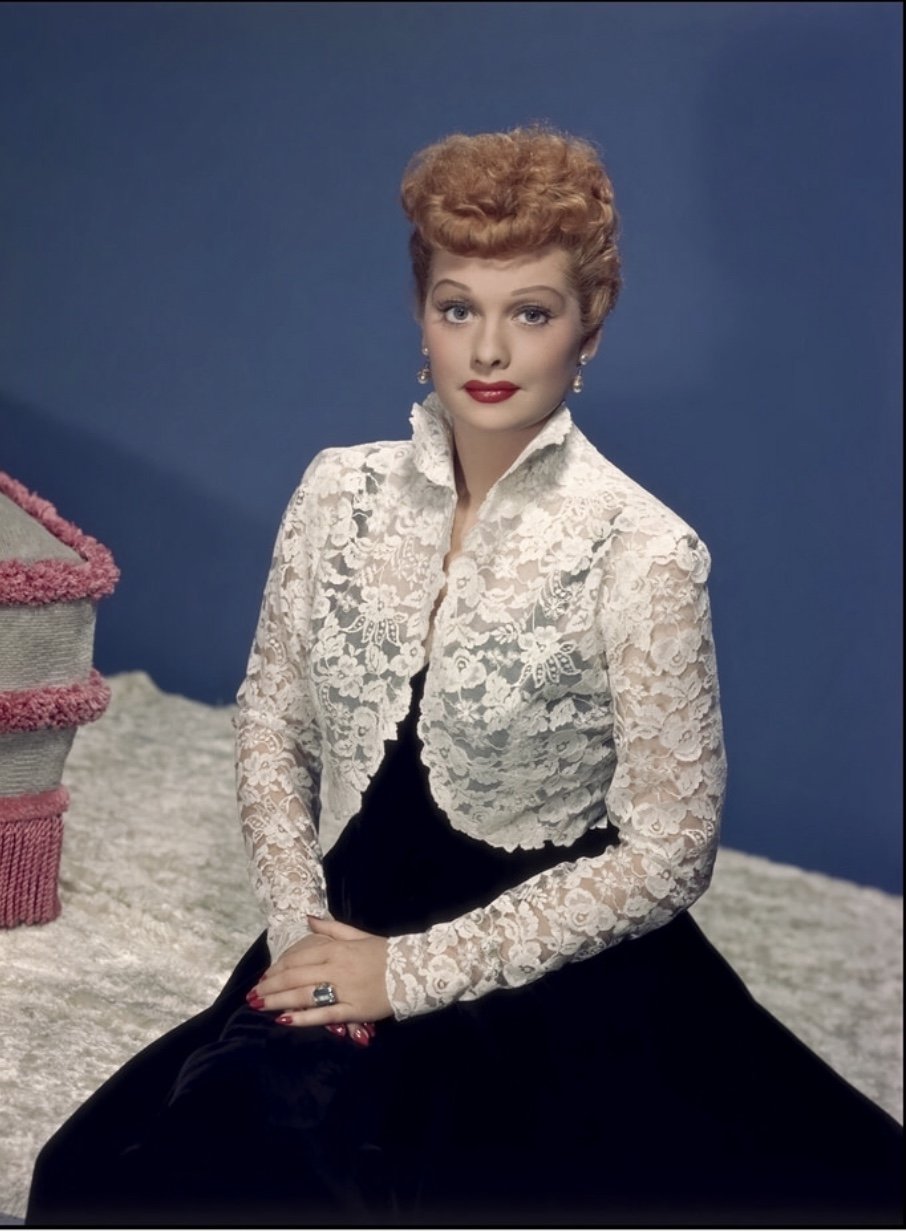 Lucille Ball in posing during a 1950s film | Source: Wikimedia Commons Lucille Ball in posing during a 1950s film | Source: Wikimedia Commons