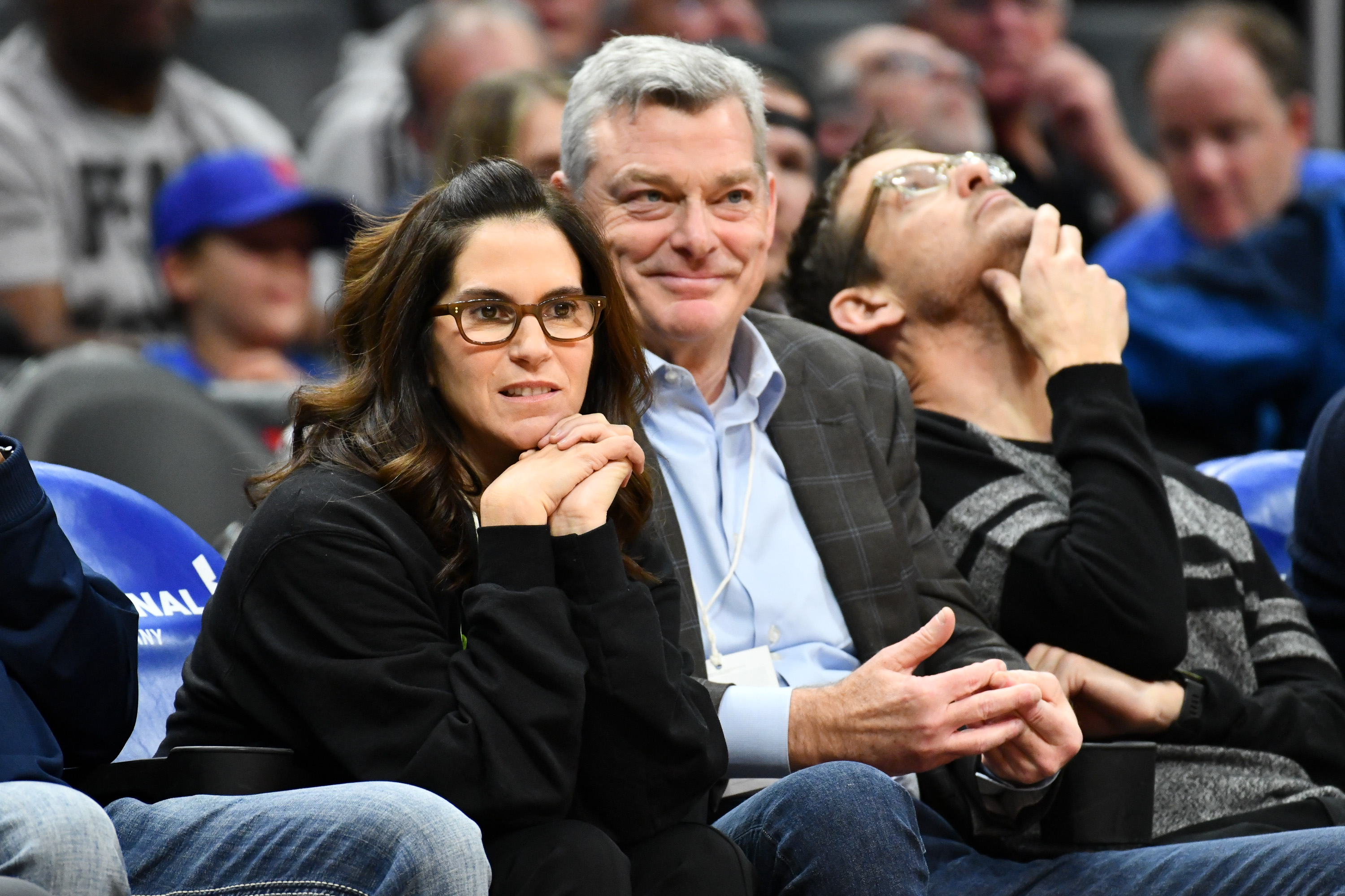 Jami Gertz and Tony Ressler attending a basketball game between the Los Angeles Clippers and the Atlanta Hawks in Los Angeles, California, on January 28, 2019 | Source: Getty Images