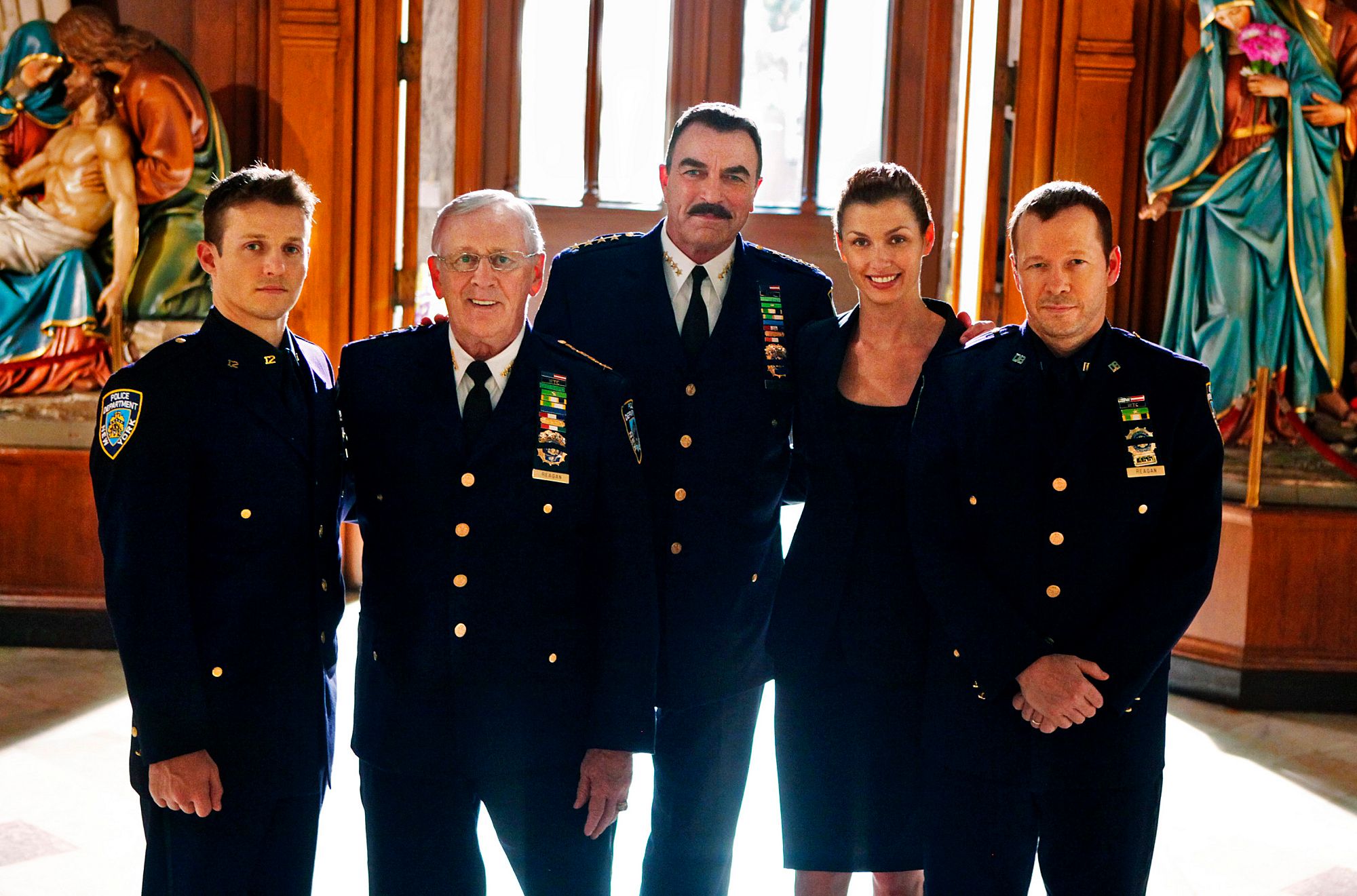 The Regan family of "Blue bloods" all in blue on the CBS Television Network. | Photo: Getty Images.