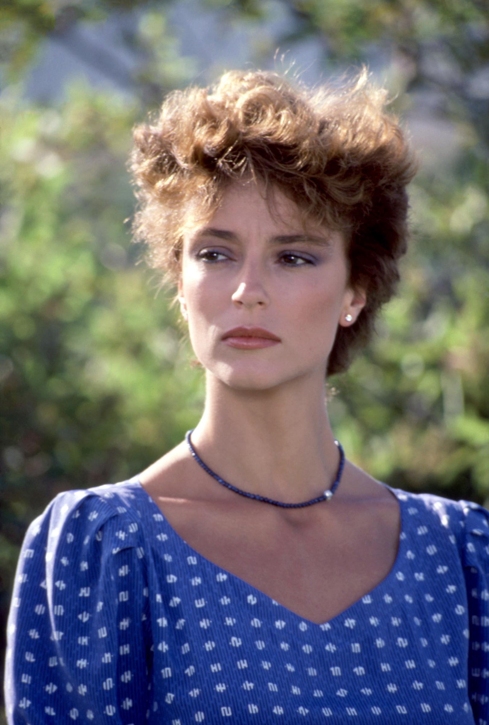 Rachel Ward pictured on the set of "Against All Odds," 1984 | Source: Getty Images