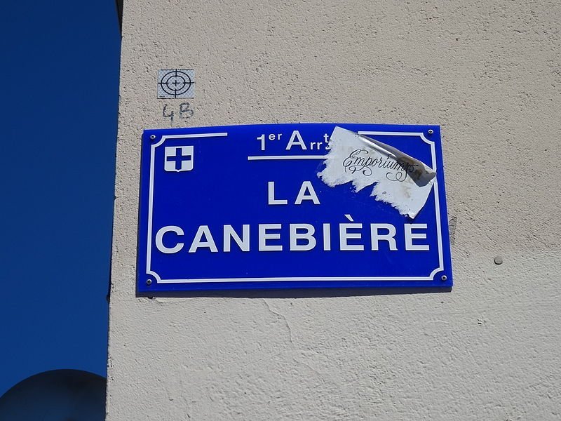Plaque de rue La Canebière. | Wikimedia Commons Plaque de rue La Canebière. | Wikimedia Commons