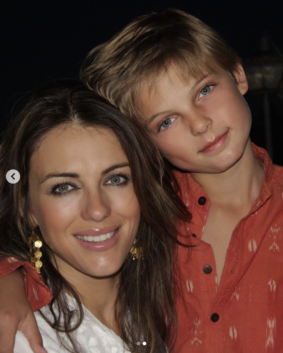 Damian and Elizabeth Hurley's throwback photo, dated June 2023 | Source: Instagran/damianhurley1