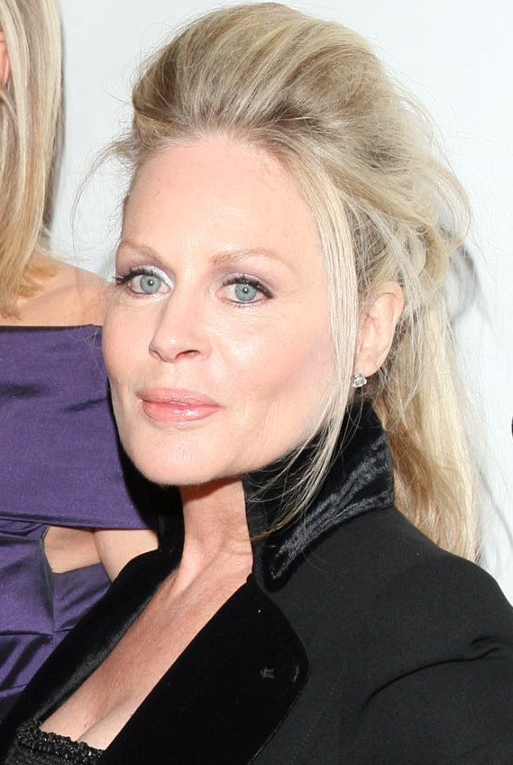 Actress Beverly D'Angelo at the 2012 Drama League Benefit Gala. | Photo: Wikimedia Commons Images Actress Beverly D'Angelo at the 2012 Drama League Benefit Gala. | Photo: Wikimedia Commons Images